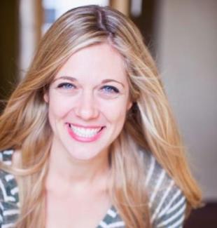 headshot of Jen
